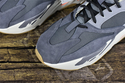 Yeezy Boost 700 'Magneet'