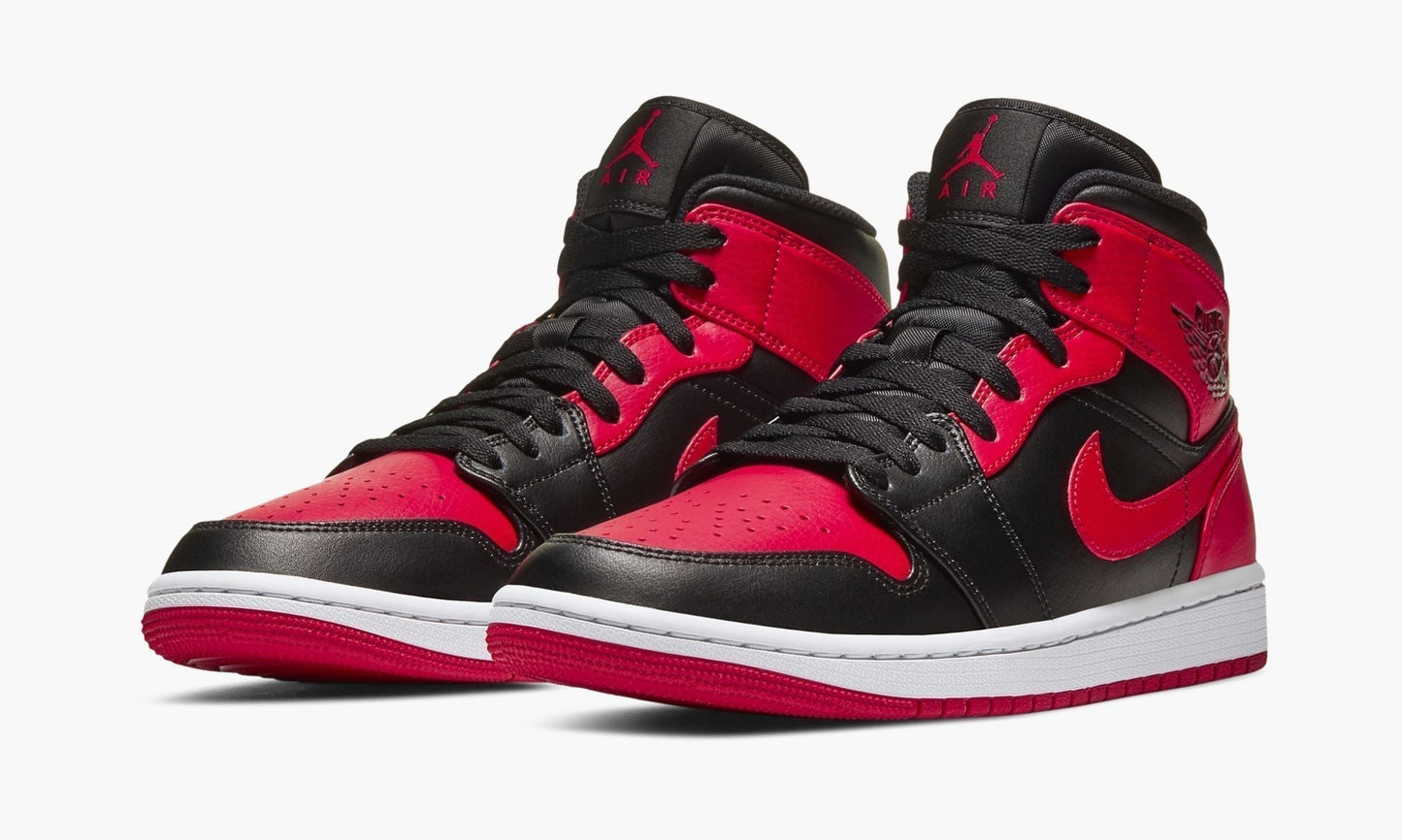 Air Jordan 1 Mid 'Banned'