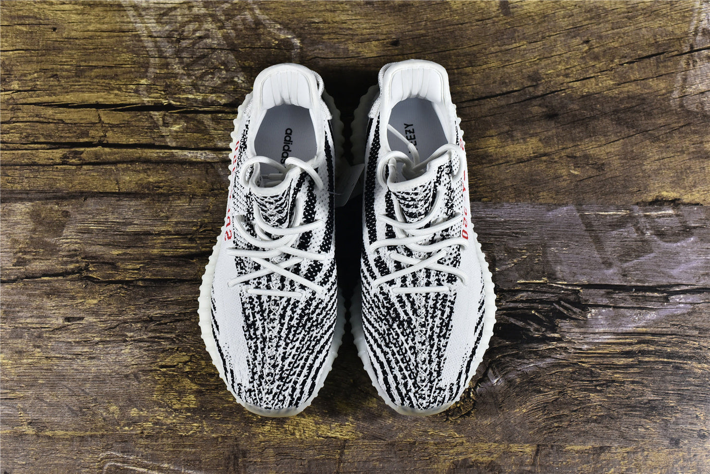 Yeezy Boost 350 V2 Zebra