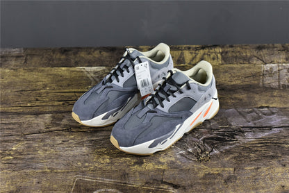 Yeezy Boost 700 'Magneet'