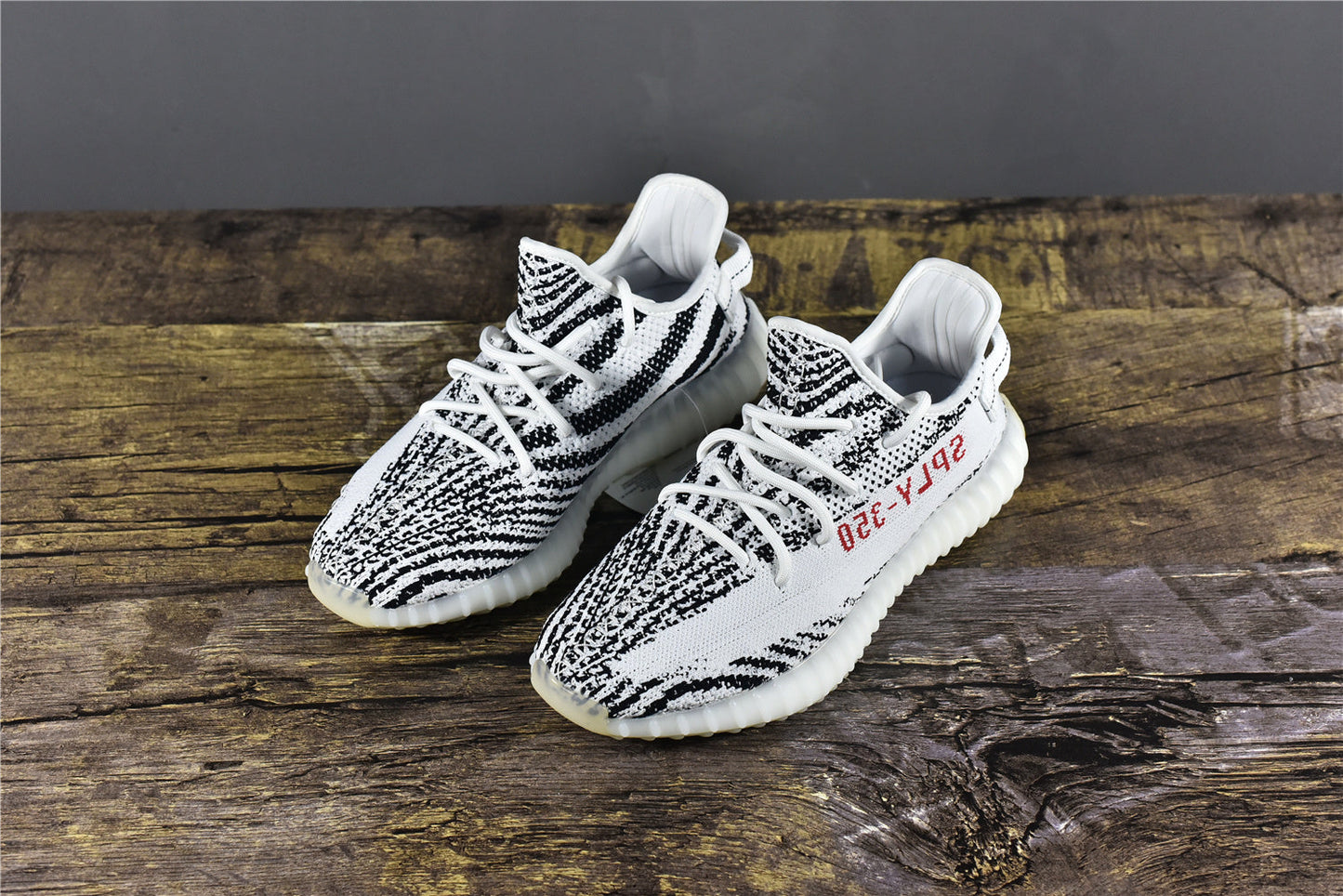 Yeezy Boost 350 V2 Zebra