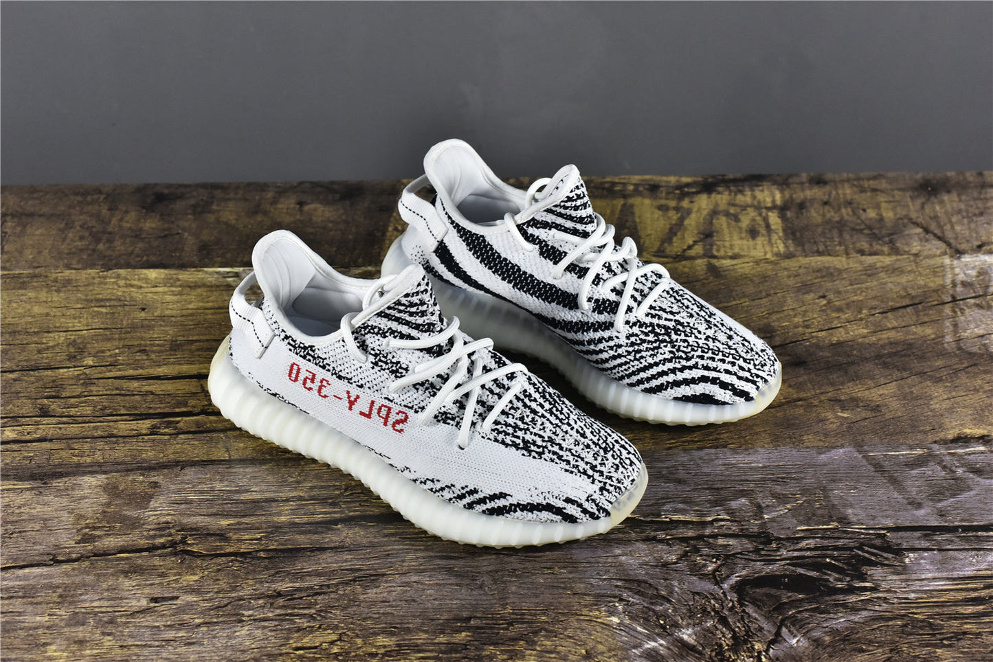 Yeezy Boost 350 V2 Zebra