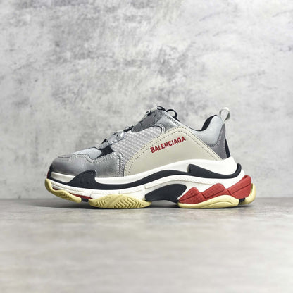 Balenciaga Triple S Sneaker Schwarz/Rot