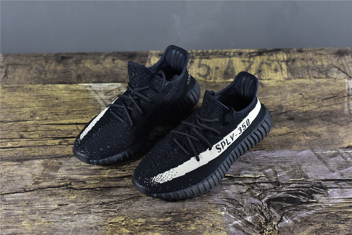 Yeezy Boost 350 V2 'Oreo'