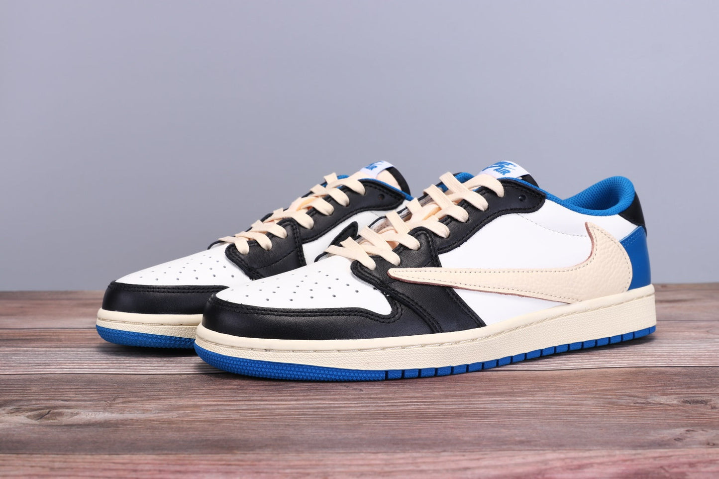 Air Jordan 1 Low Retro x Travis Scott 'Fragmentontwerp'