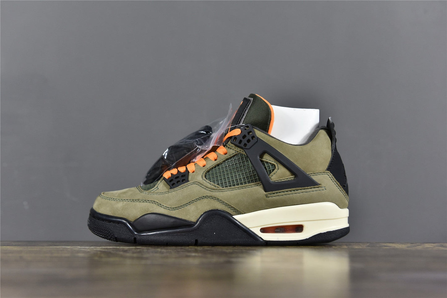 AJ 4 Retro 'Ongeslagen'